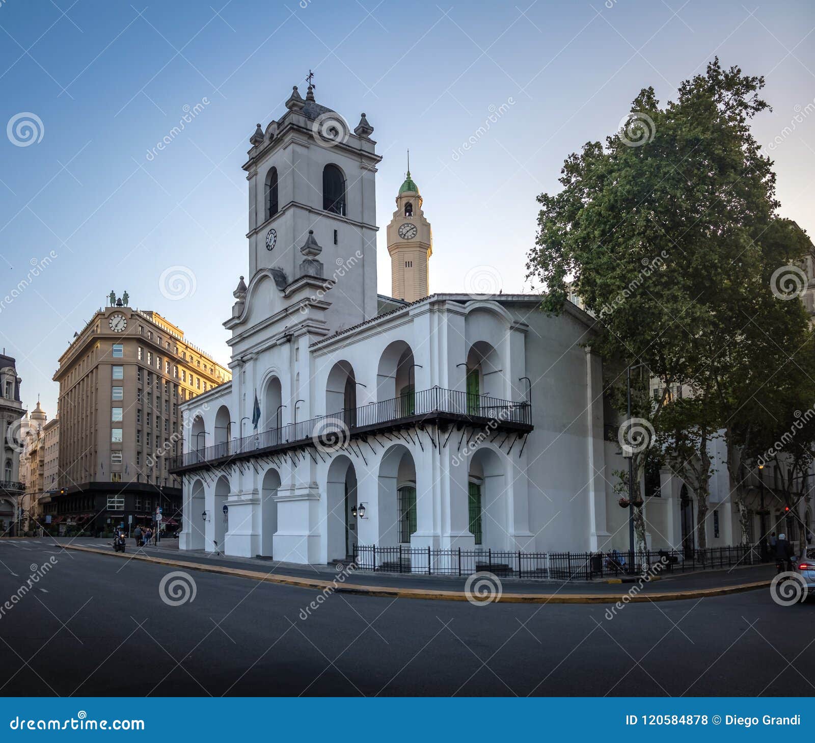 buenos aires cabildo building, colonial town council - buenos aires, argentina
