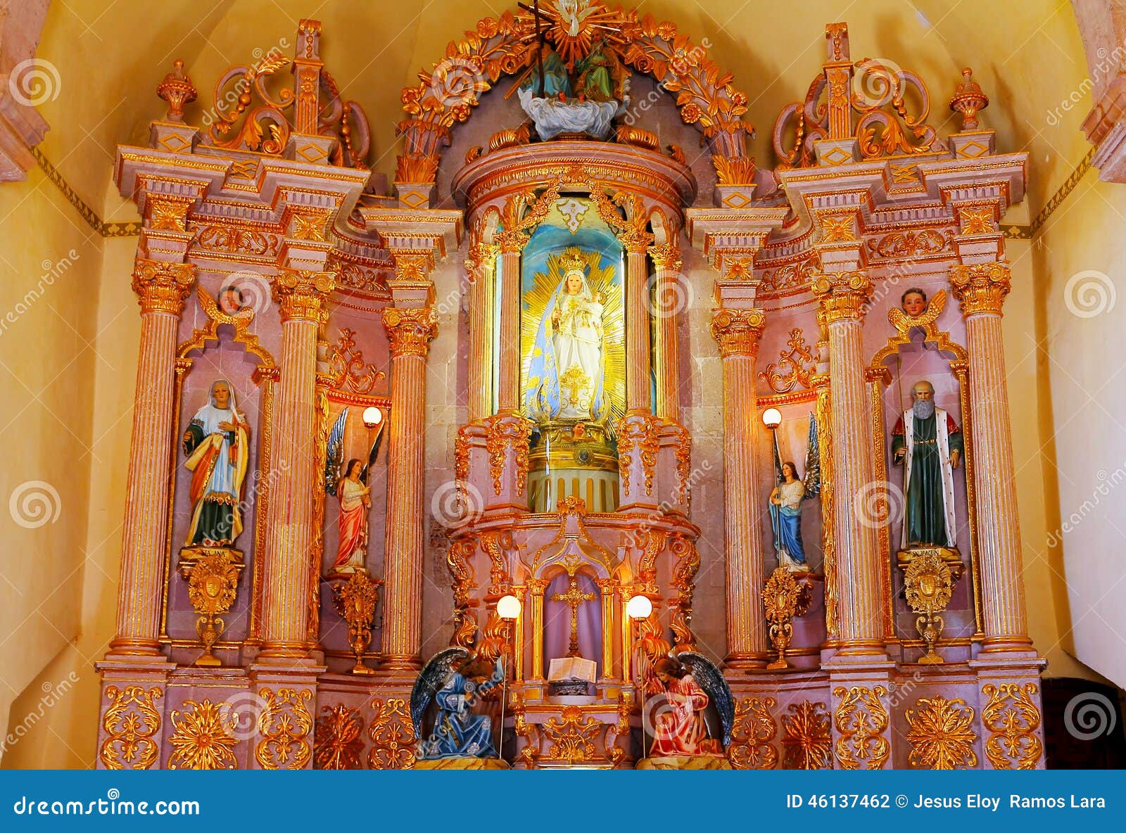 altar of the virgen del patrocinio church, zacatecas city, mexico. v