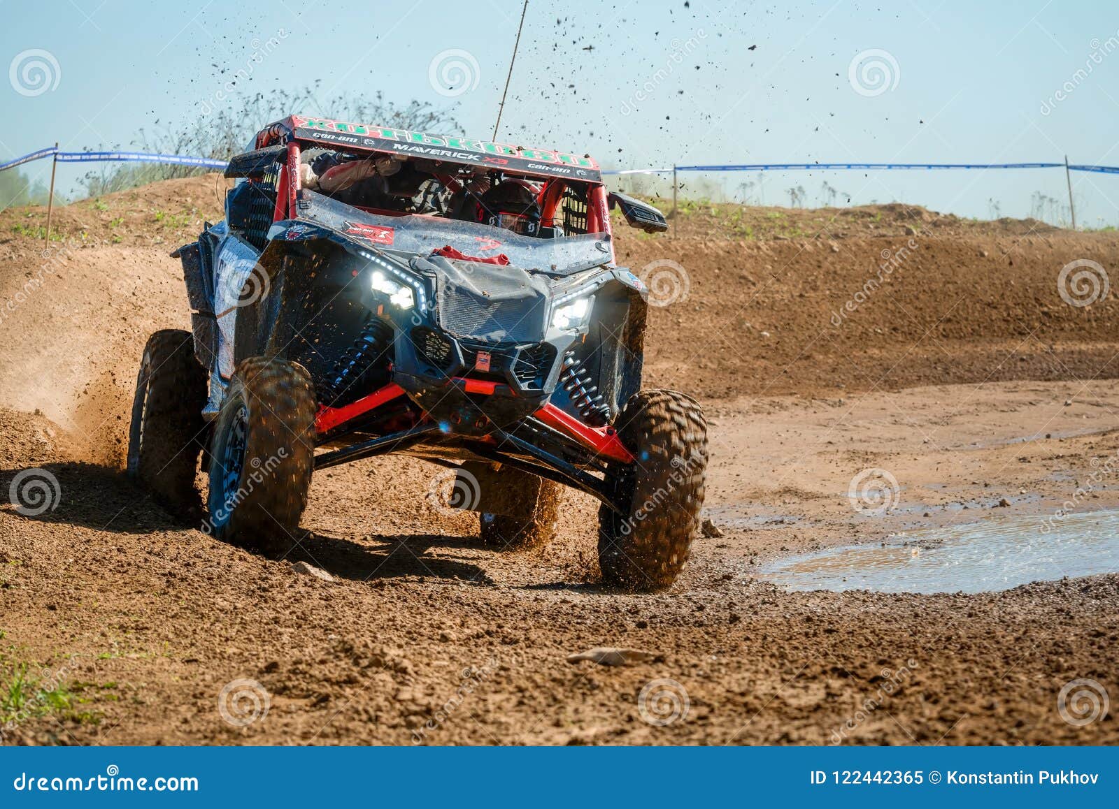 side by side buggy racing