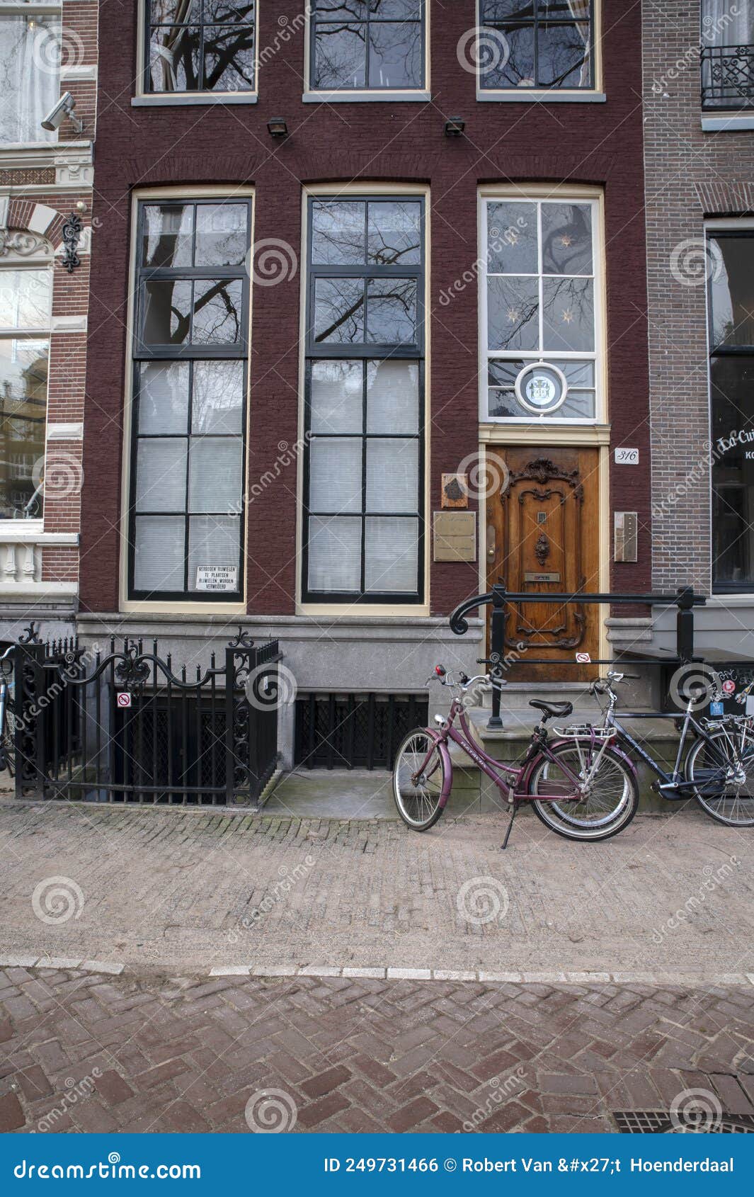 Building from E & a Scheer BV and Consulate of Jamaica at Amsterdam the Netherlands 822022