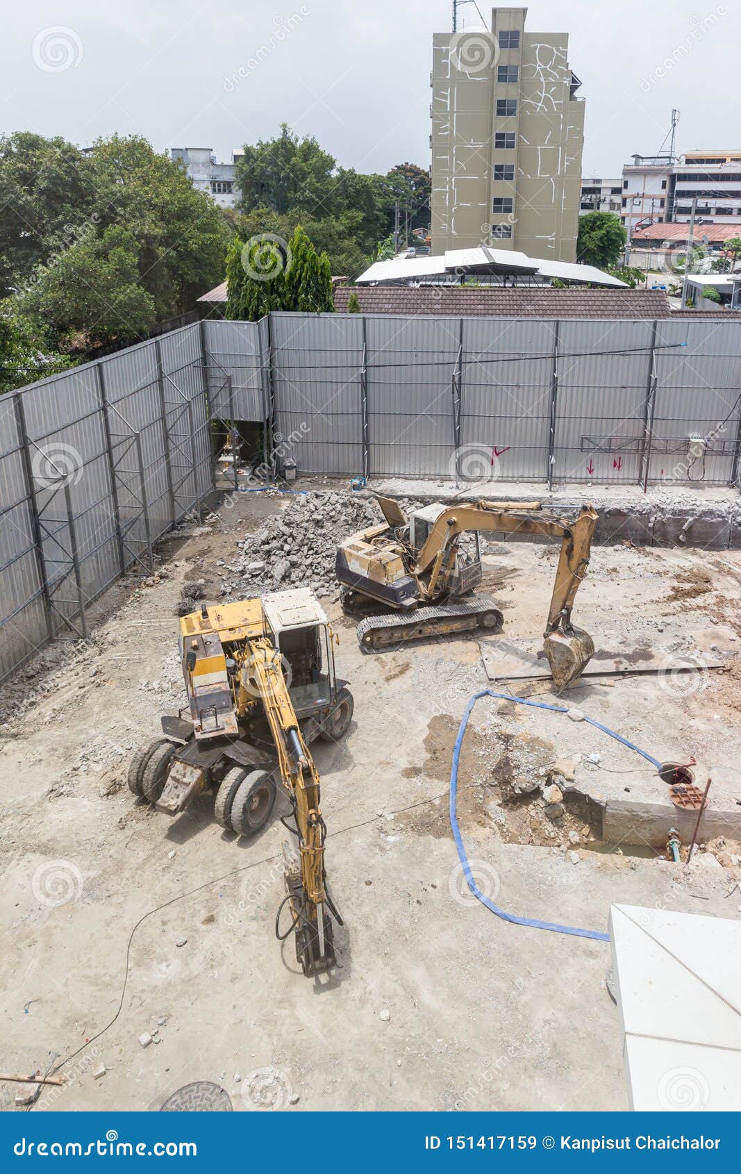 Building Machines: Digger Loading Trucks with Soil. Excavator Loading ...