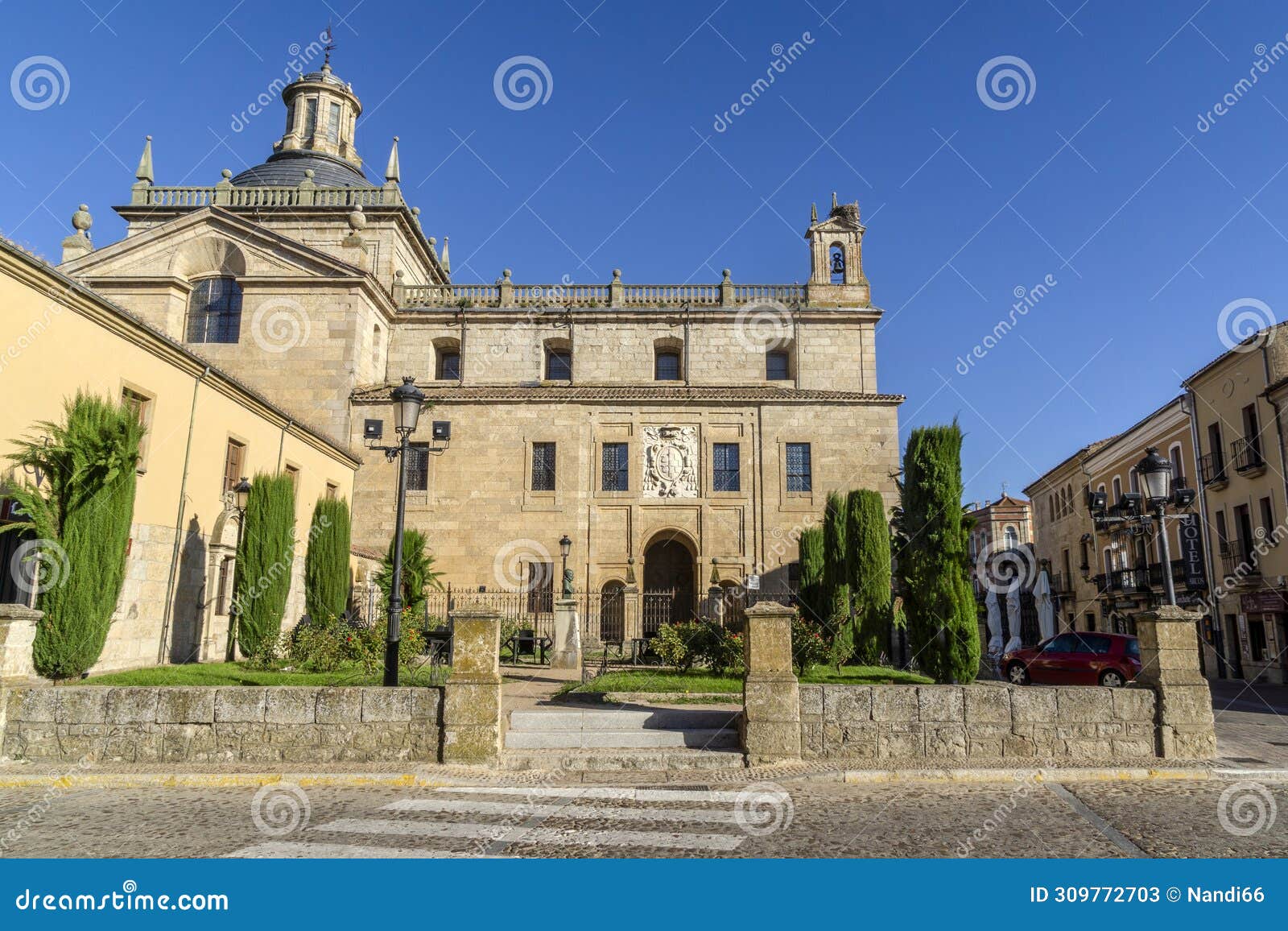 cerralbo chapel (16th century). ciudad rodrigo, salamanca, spain.