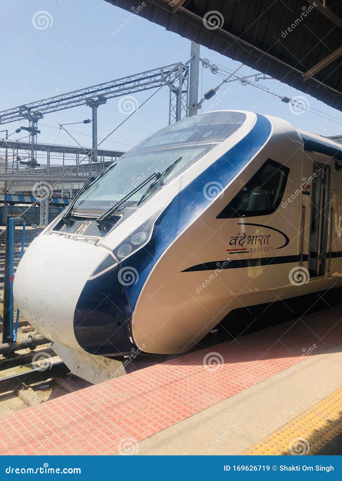 Bullet train in india editorial stock image. Image of train 169626719