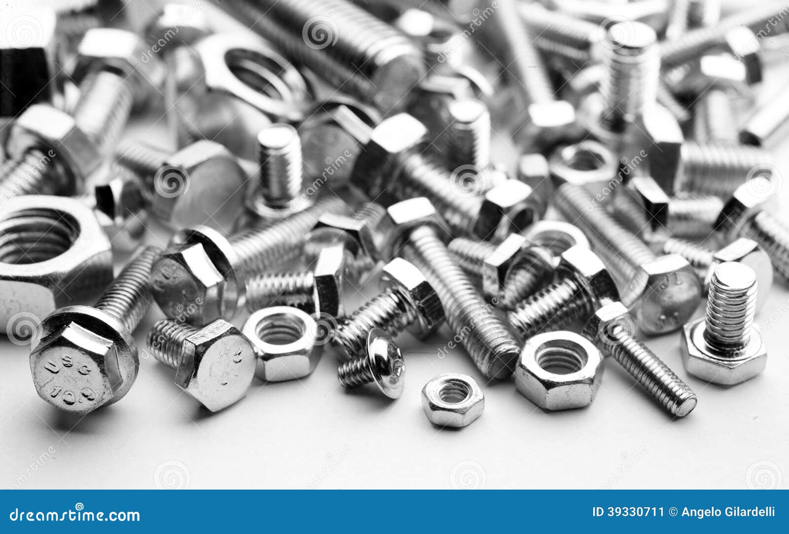 Bulloni Immagine Stock Immagine Di Sfondo Bulloni Struttura 39330711 bulloni-immagine-stock-immagine-di-sfondo-bulloni-struttura-39330711