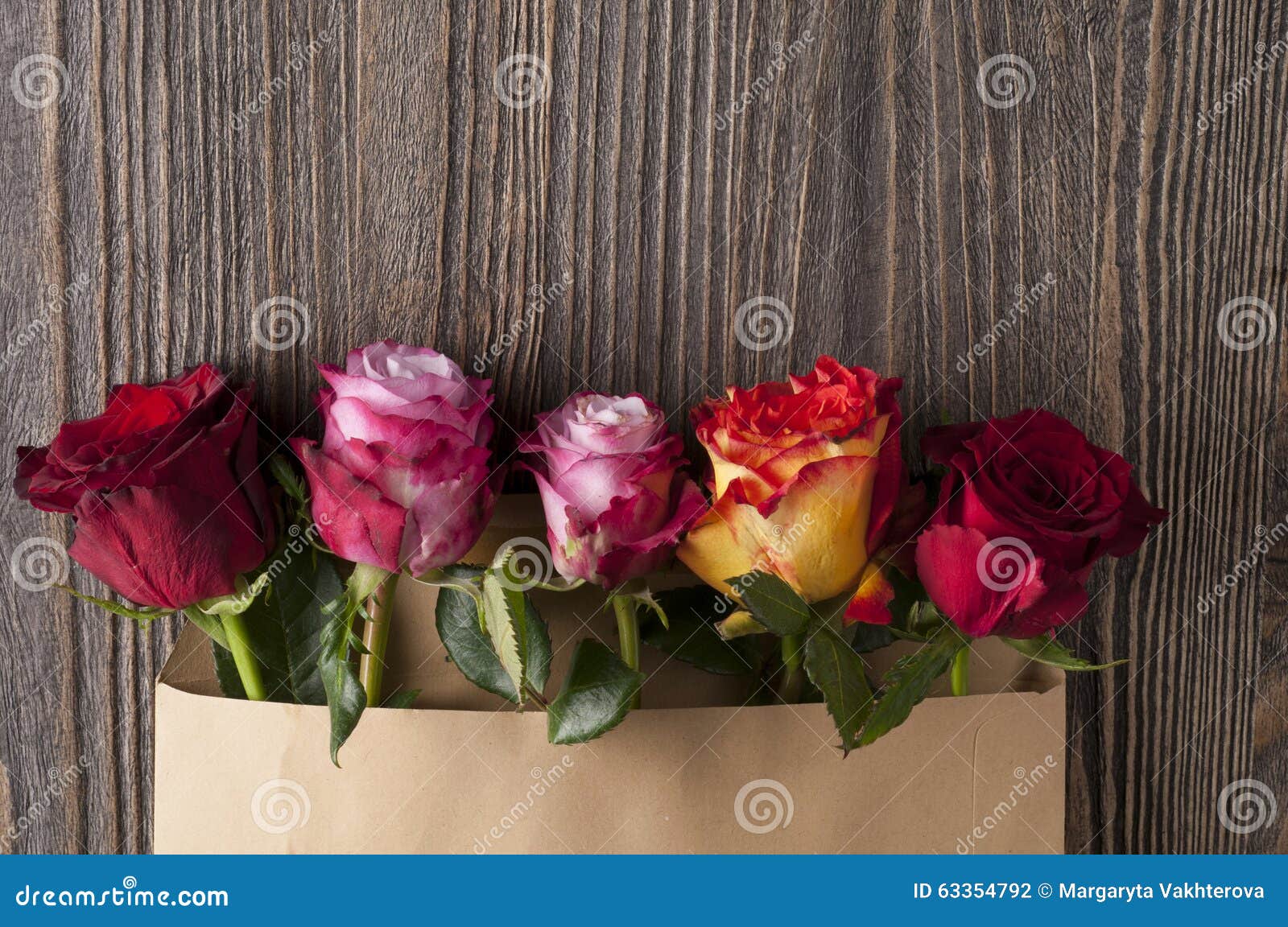 28,440 Brown Paper Bouquet Royalty-Free Images, Stock Photos & Pictures