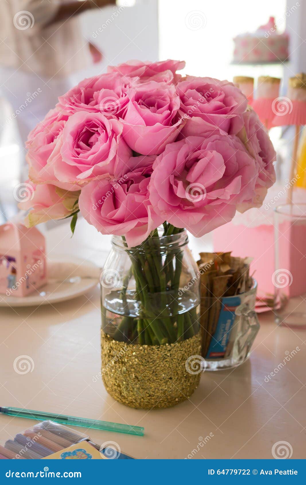 Bunch Pink Roses In A Glass Vase Stock Image of bunch pink roses glass vase covered gold glitter