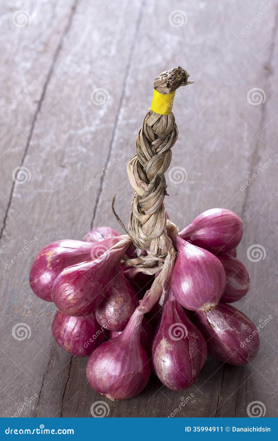 7,871 Bunch Shallot Royalty-Free Images, Stock Photos & Pictures