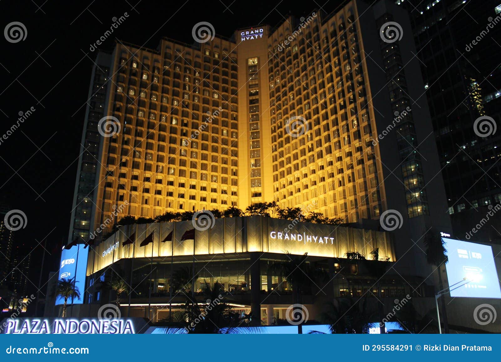 Bundaran Hi View in the Night Stock Image - Image of destination