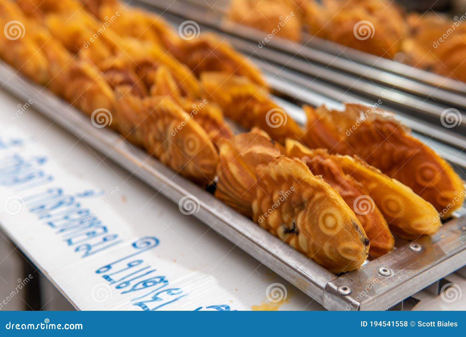 Fish Shaped Bread Stock Photos - 5,041 Images