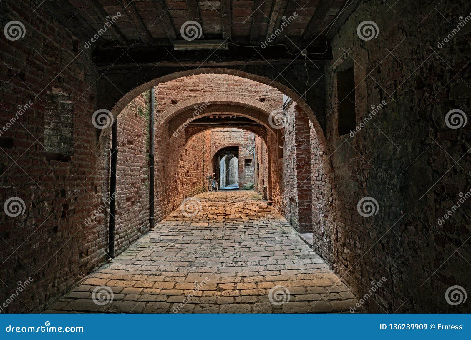 buonconvento, siena, tuscany, italy : the covered street via oscura in the old town