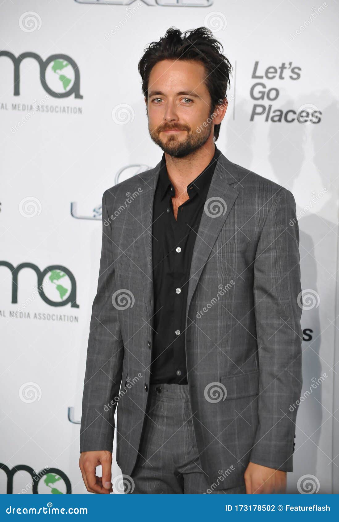 Justin chatwin hi-res stock photography and images - Page 3 - Alamy