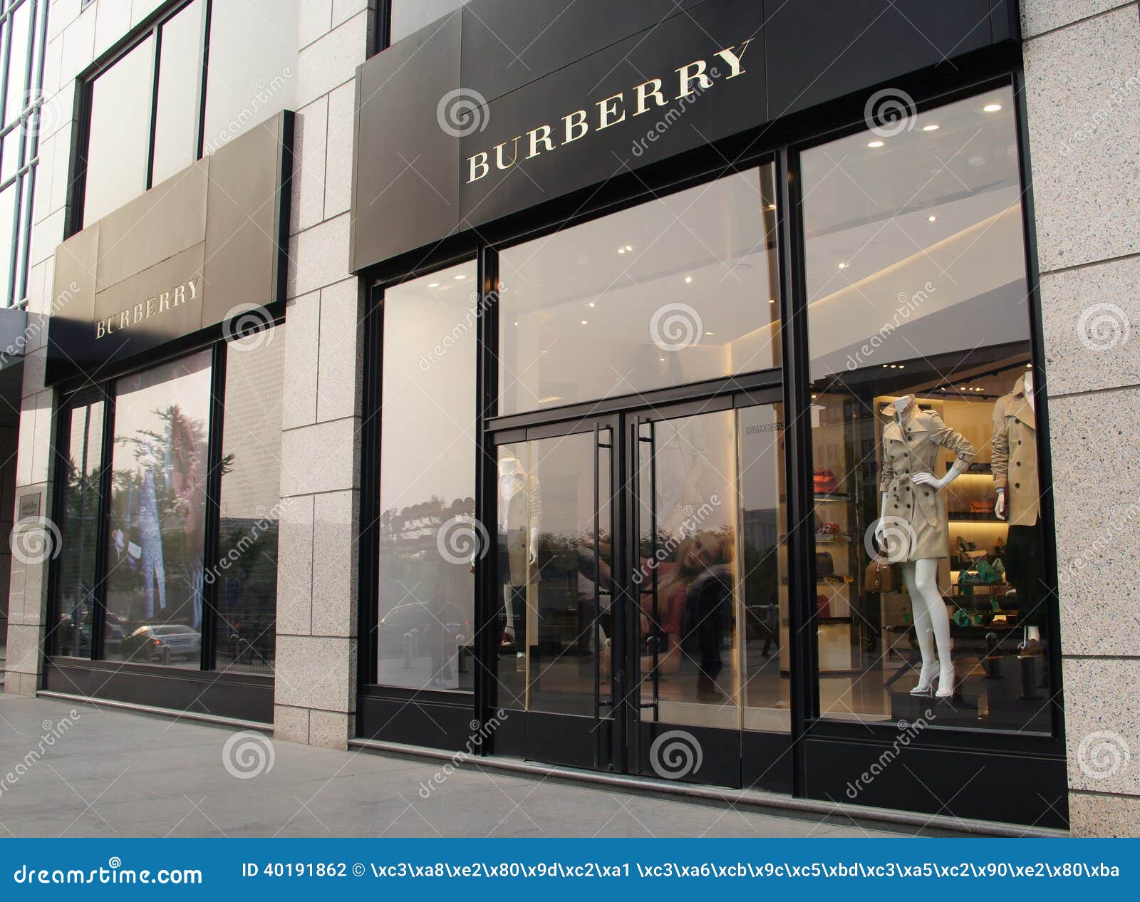 Burberry store editorial photography. Image of boutique - 40191862
