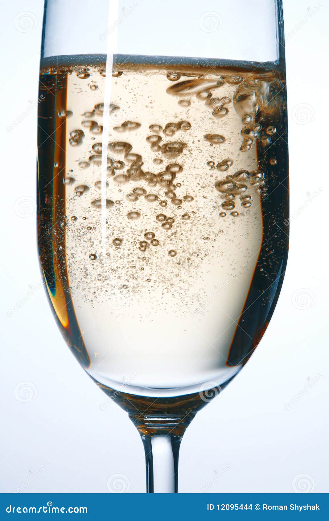 25,345 Bubbles Champagne Fotos de stock - Fotos libres de regalías de  Dreamstime, image size:1067x1690