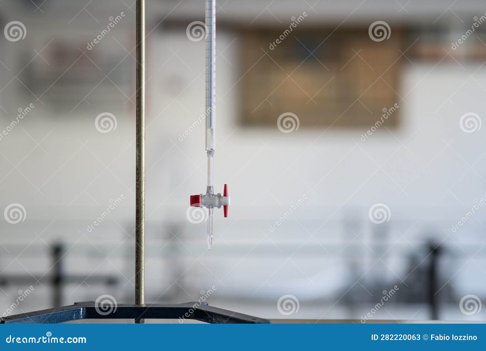 Burette for Precision Measurements in the Chemistry Laboratory. Stock