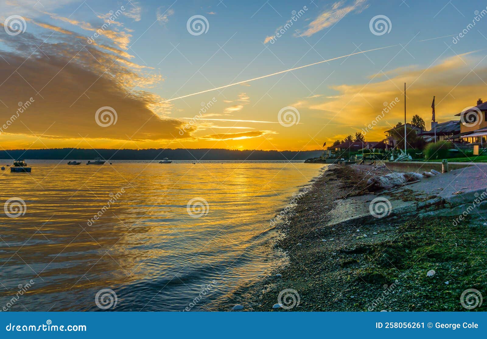 Burien Waterfront Sunset 3 stock image. Image of clouds 258056261