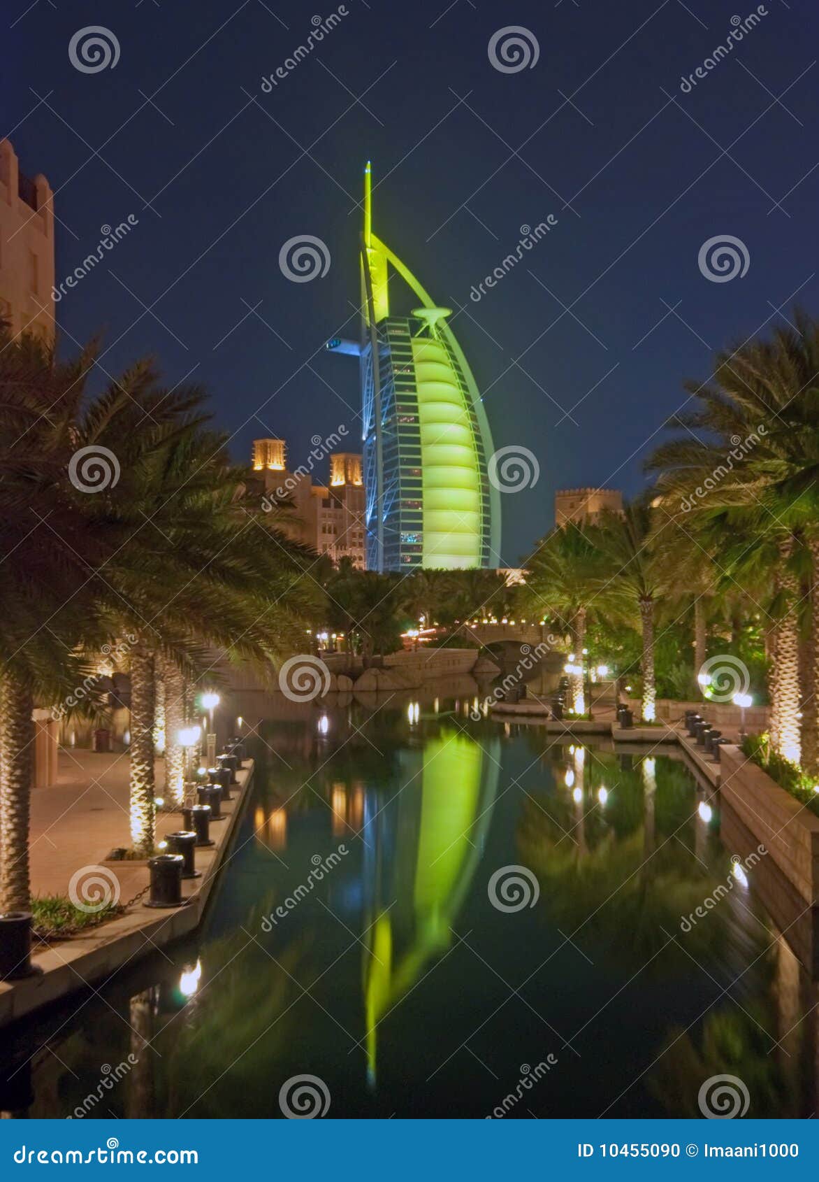 Burj Al Arab at night stock photo. Image of modern, horizontal - 10455090