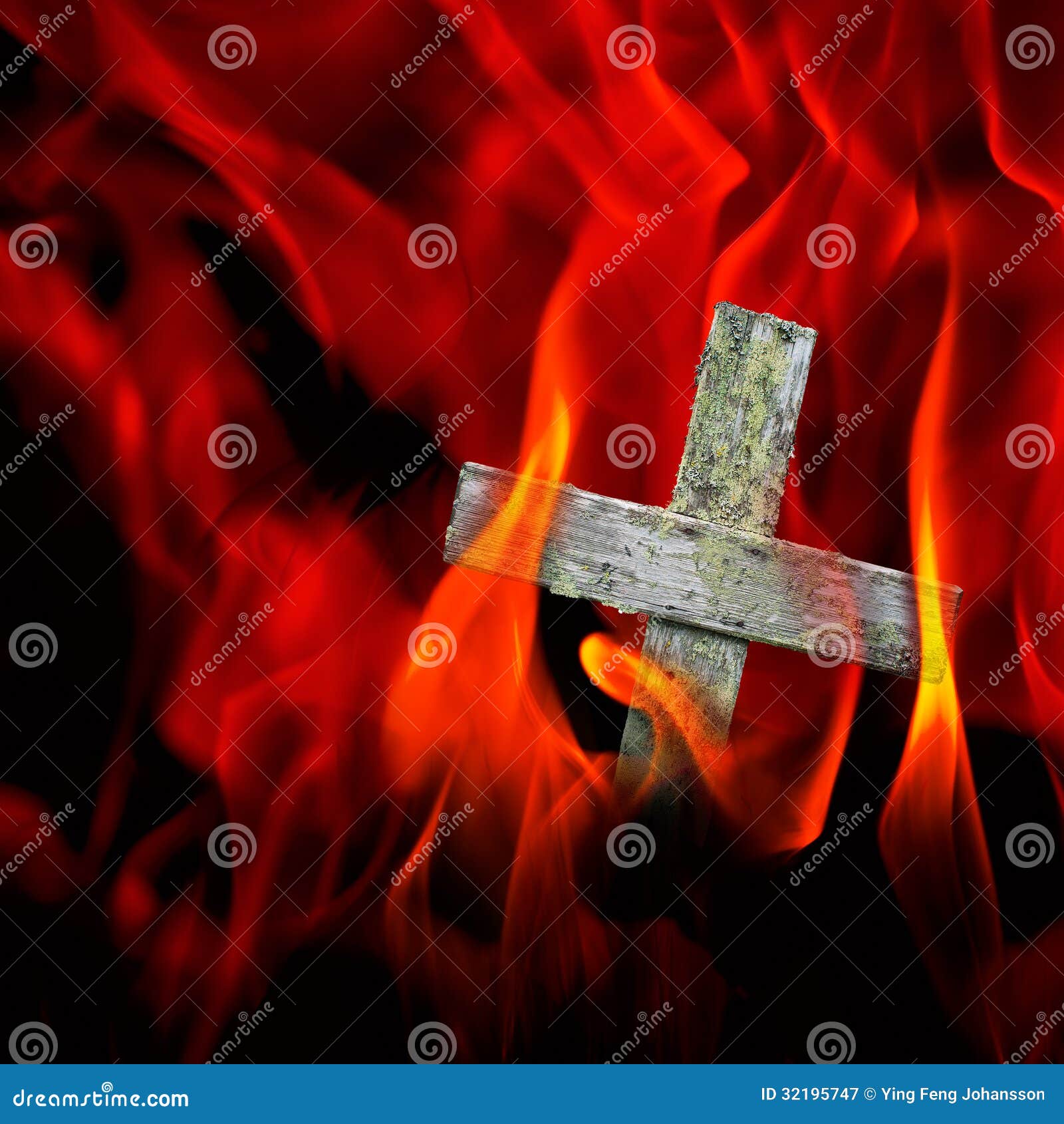 Burning Cross Royalty Free Stock Photography - Image: 32195747