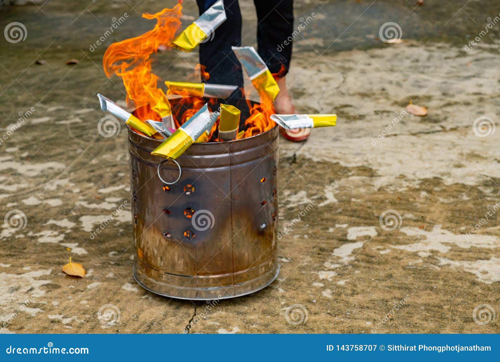 Joss Paper Are Sheets Of Paper That Are Burned In Traditional Chinese  (Chinese New Year) Stock Photo, Picture and Royalty Free Image. Image  36270118.