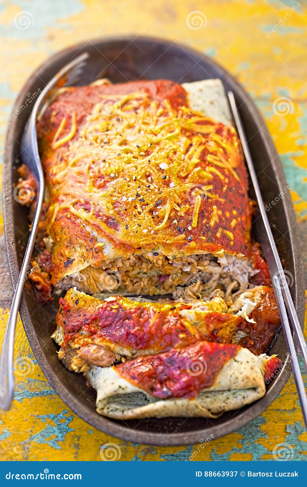 Burrito Del Pollo Del Chipotle En Salsa De Tomate Imagen de archivo Imagen de cocina, cena