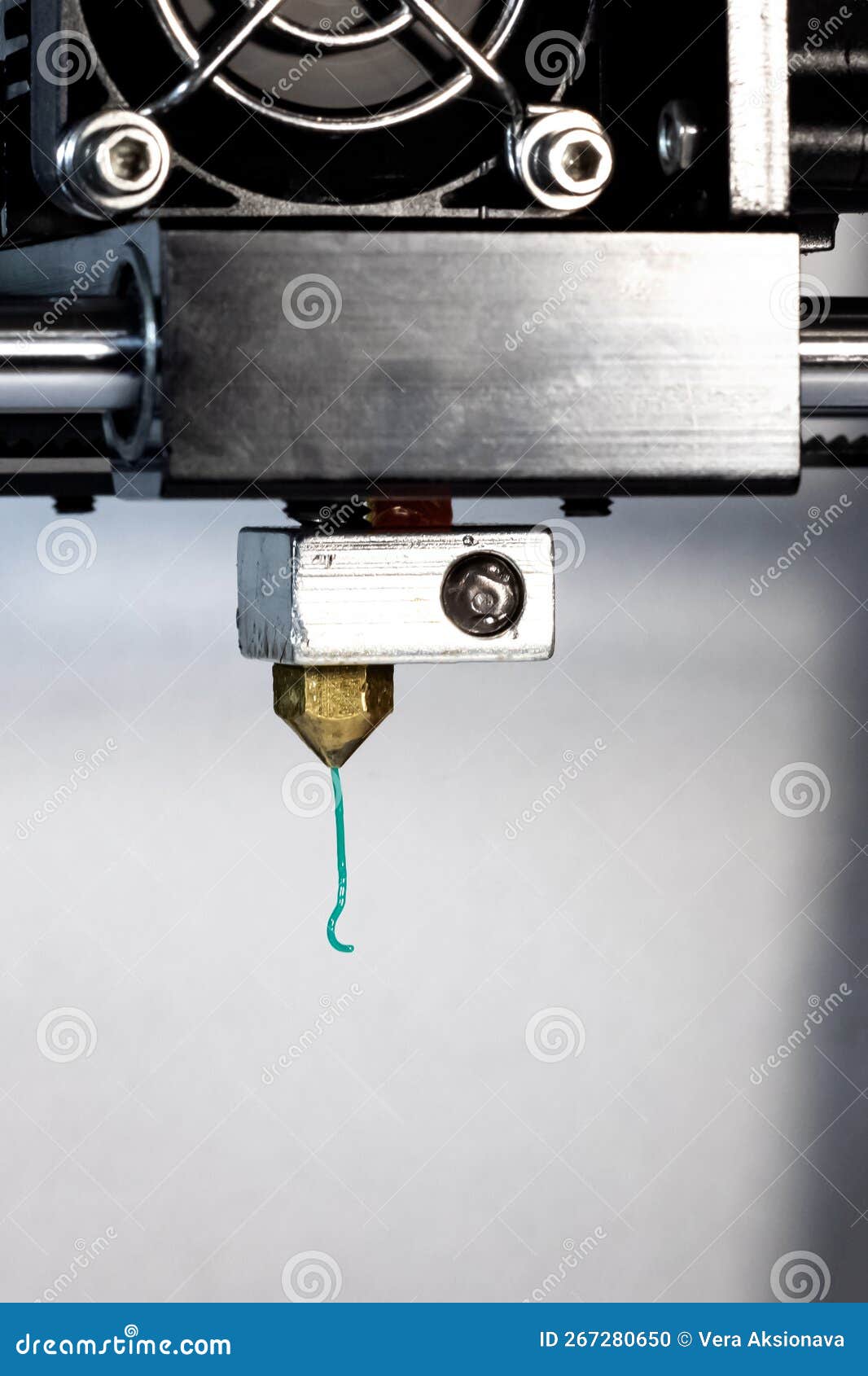 Buse D'imprimante 3d Et Closeuse En Plastique Vert Photo stock - Image du  additif, production: 267280650