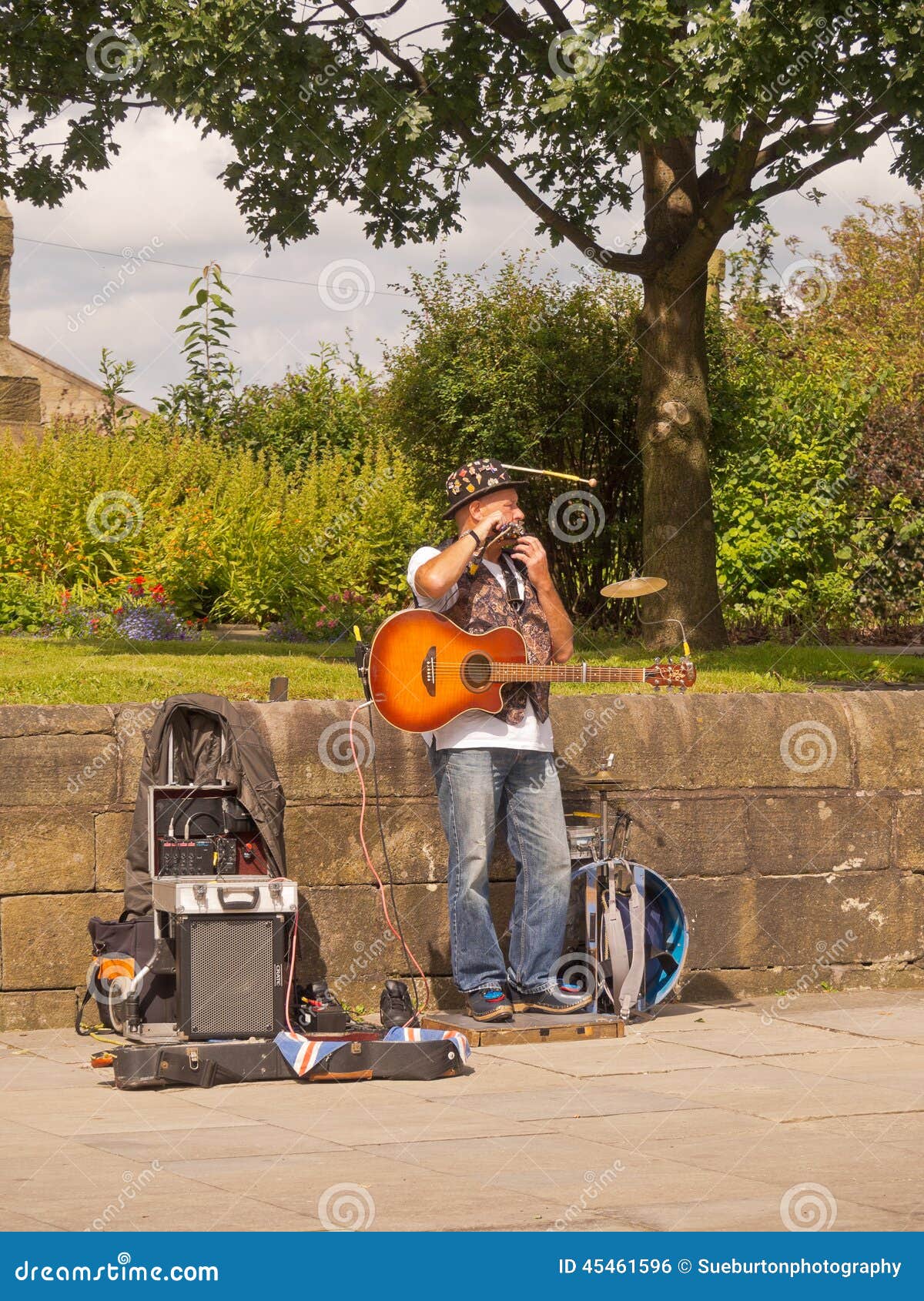 Busied. Busking musiker som den Colne jazz- och deppighetfestivaen, Colne, Lancashire, UK