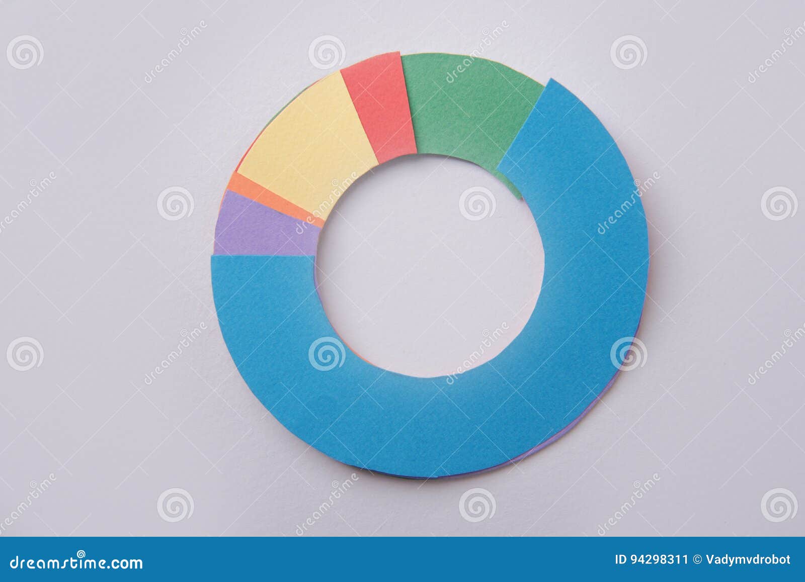 business graphics diagrama over grey table background.