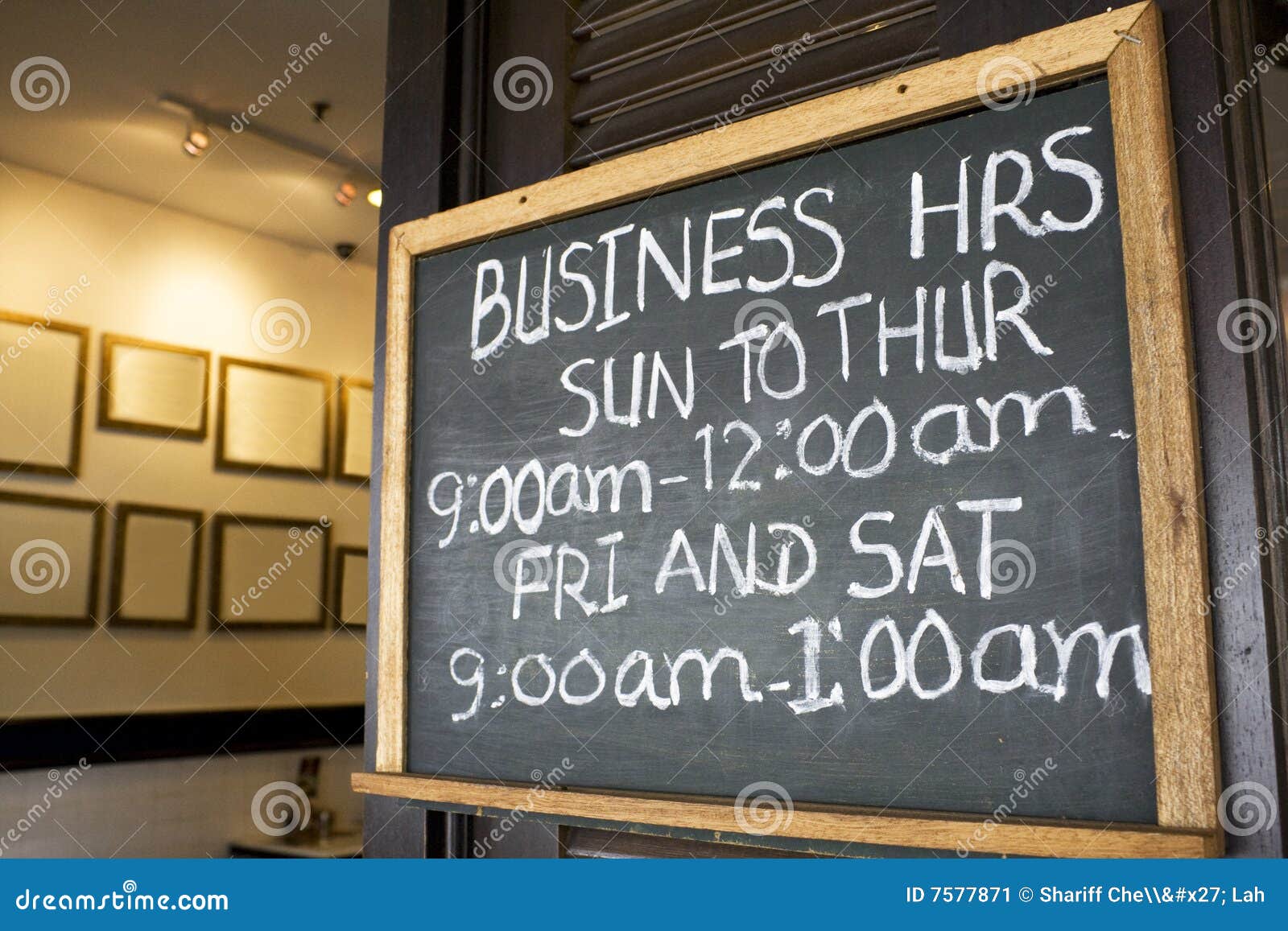 business hours signboard