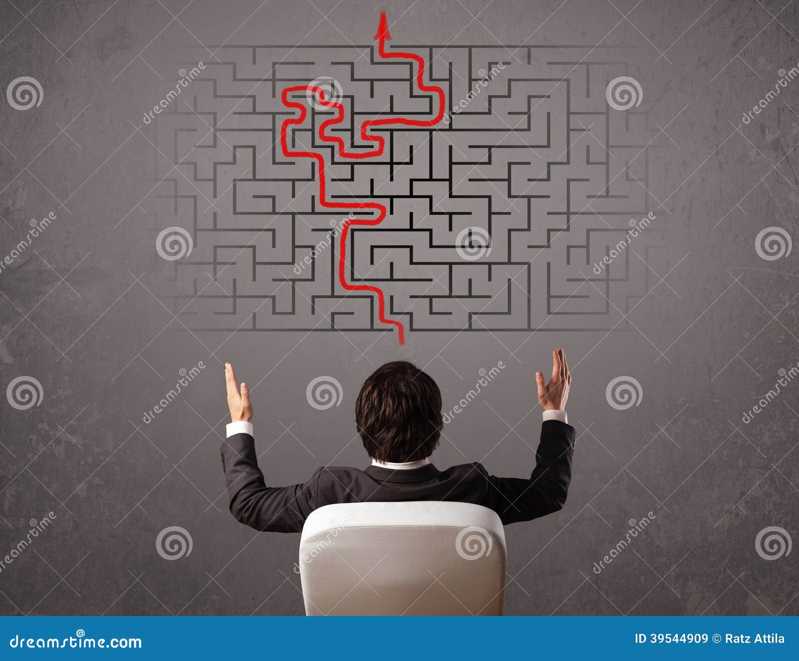 Man in the maze hi-res stock photography and images - Alamy