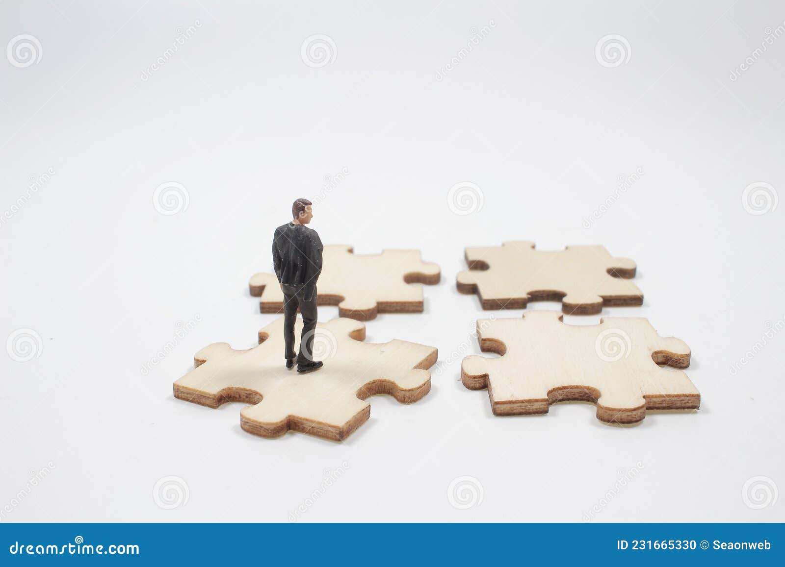 â€œA Business Teamwork with Scramble Puzzle Cooperation Unity Support  Concept Stock Photo - Image of concept, concentration: 231665330