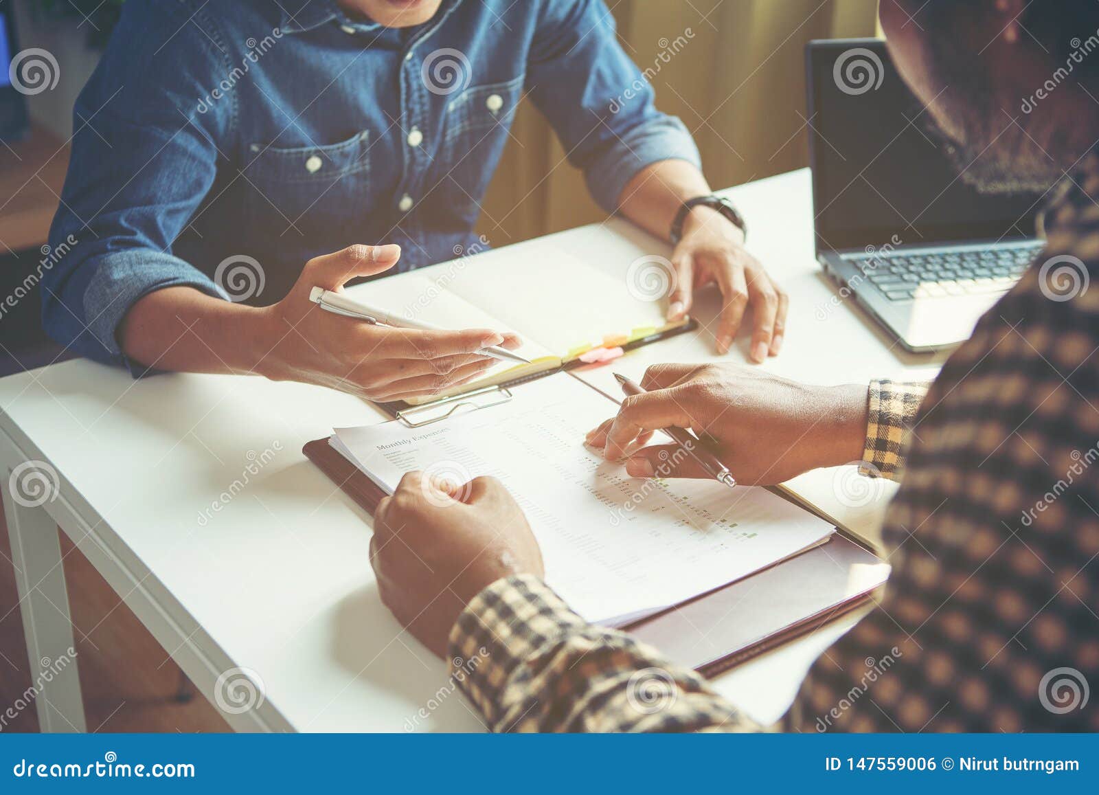 businessman analyze concept, young business managers crew working new startup project