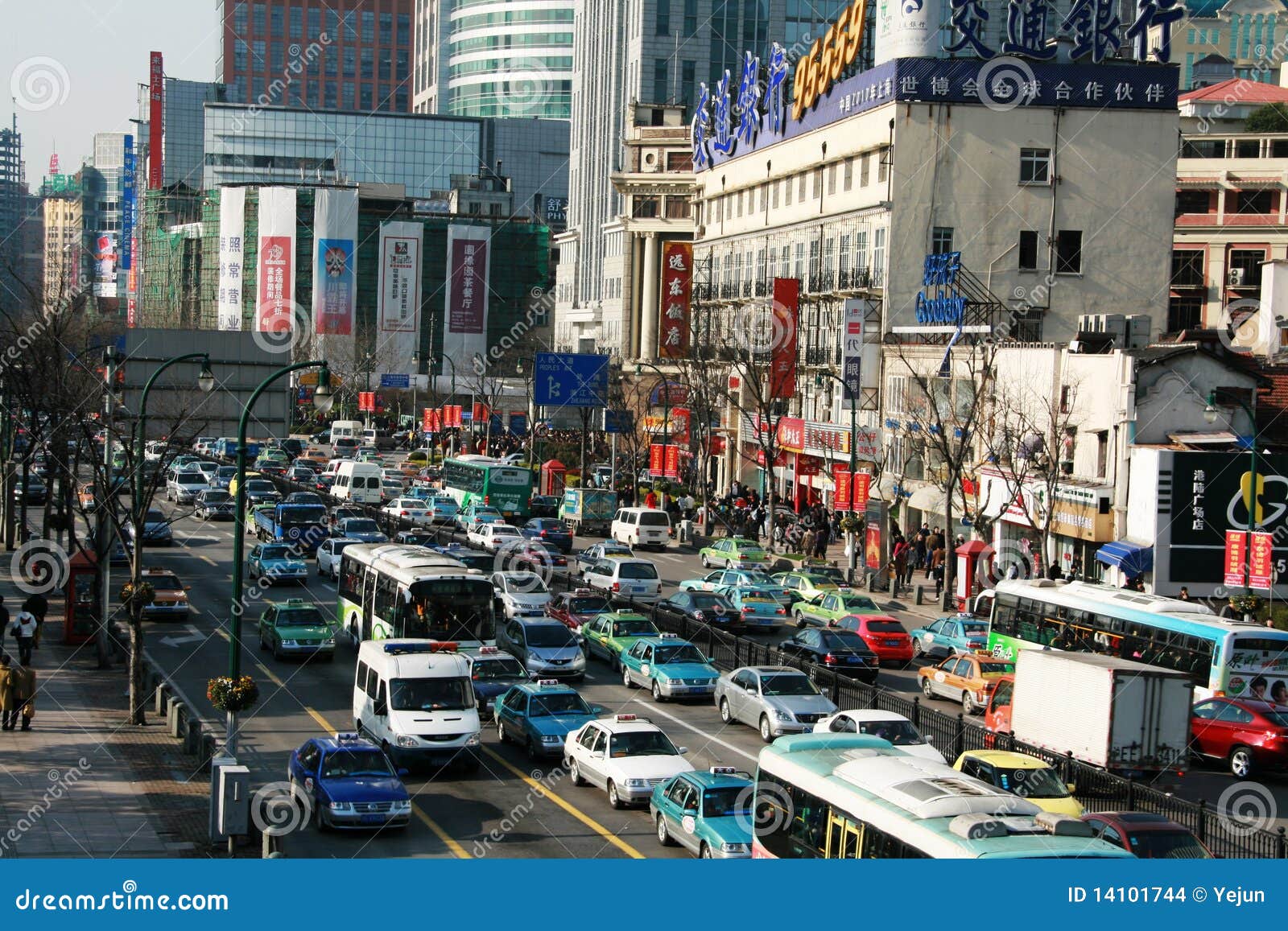 Busy traffic in Shanghai editorial stock image. Image of Busy traffic in Shanghai editorial stock image. Image of