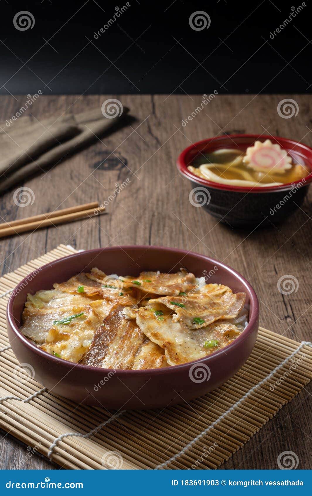 https://thumbs.dreamstime.com/z/butadon-japanese-rice-bowl-dish-consisting-bowl-rice-topped-pork-belly-simmered-butadon-japanese-rice-bowl-dish-183691903.jpg