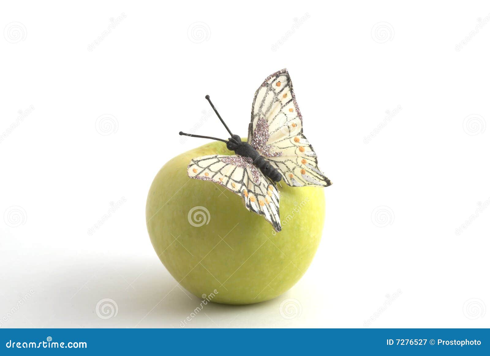 Butterfly on the apple stock image. Image of brown, green 7276527