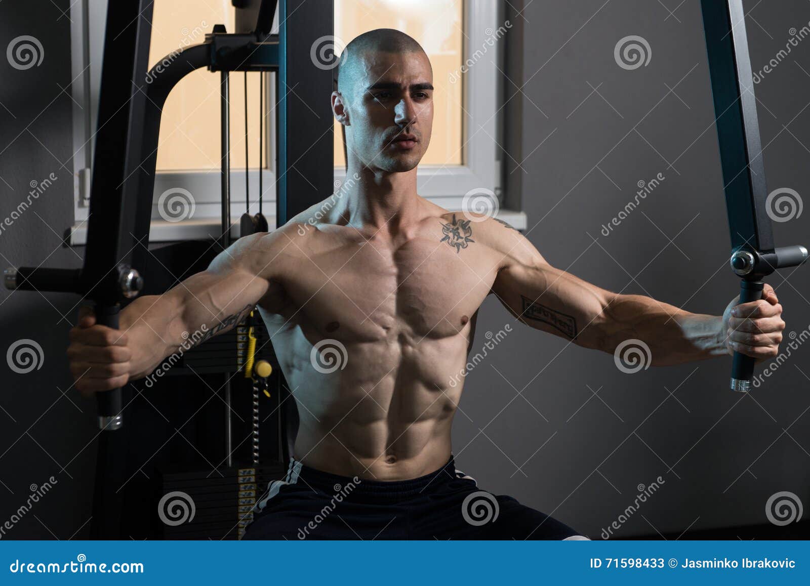 Butterfly chest workout hi-res stock photography and images - Alamy