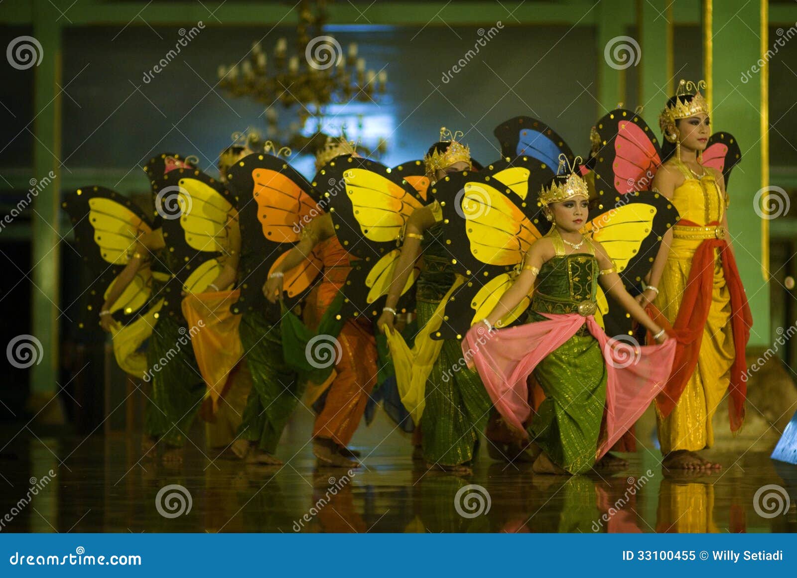Butterfly Dance editorial image. Image of javanese, keraton 33100455