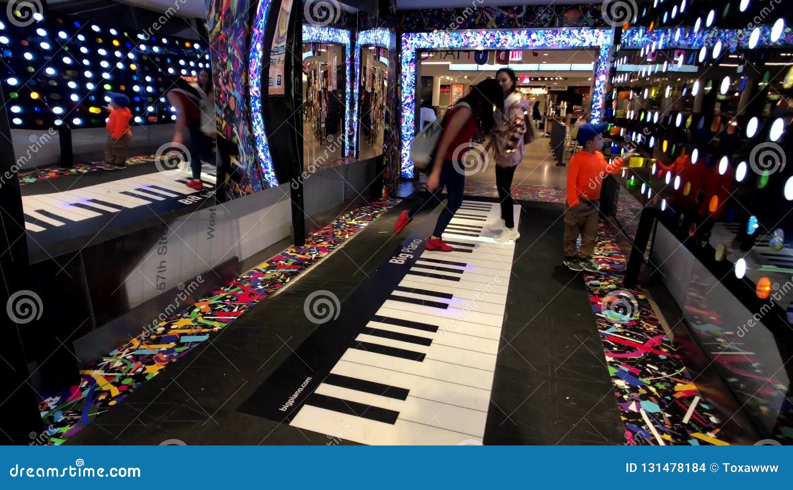 Big Piano inside Macy's Herald Square in New York, The 'Big…