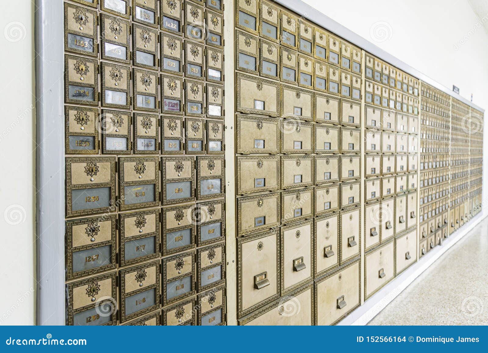 Buzón de correo moderno diseño de buzón de correos o buzón de