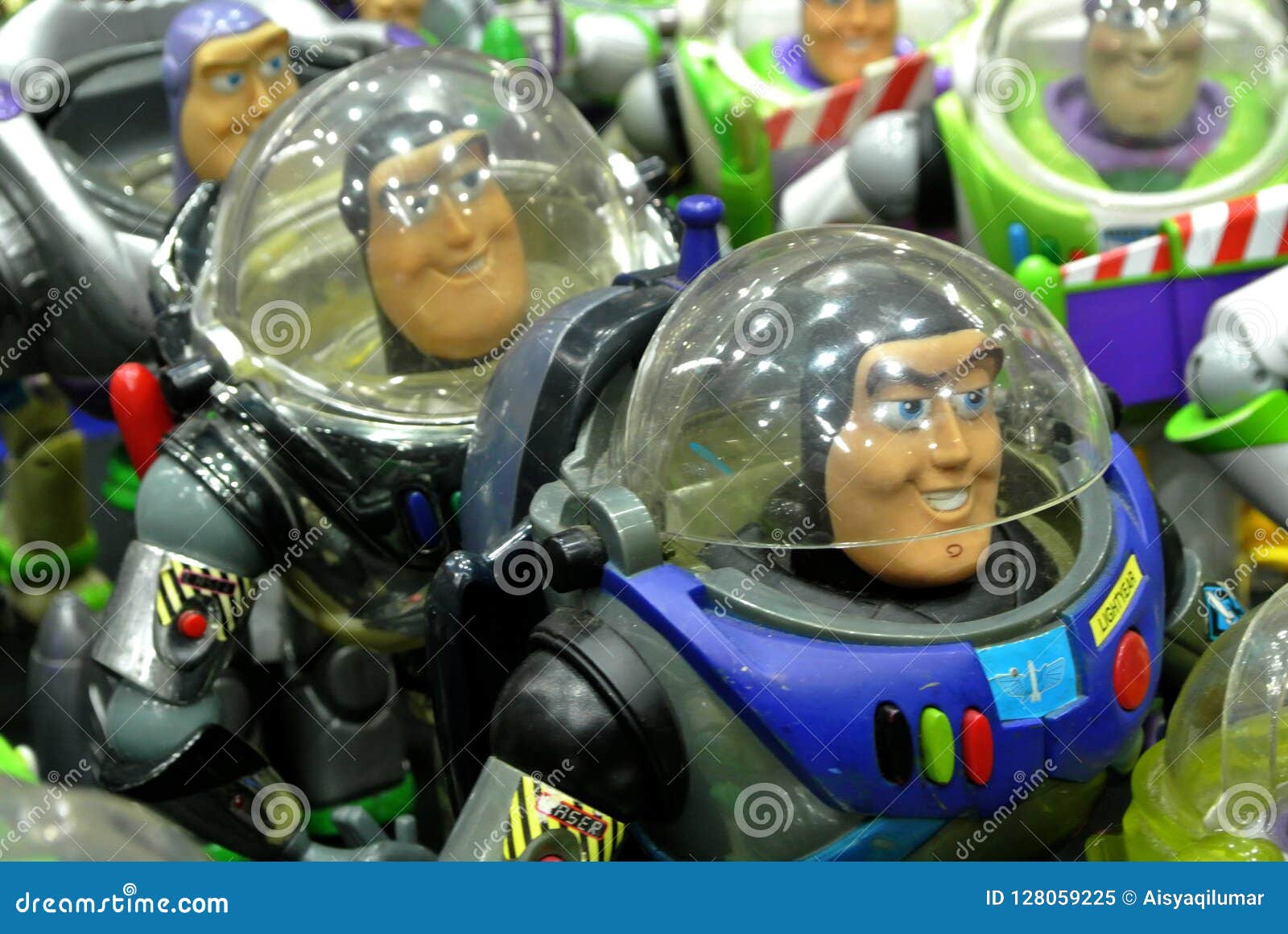 space rangers buzz lightyear