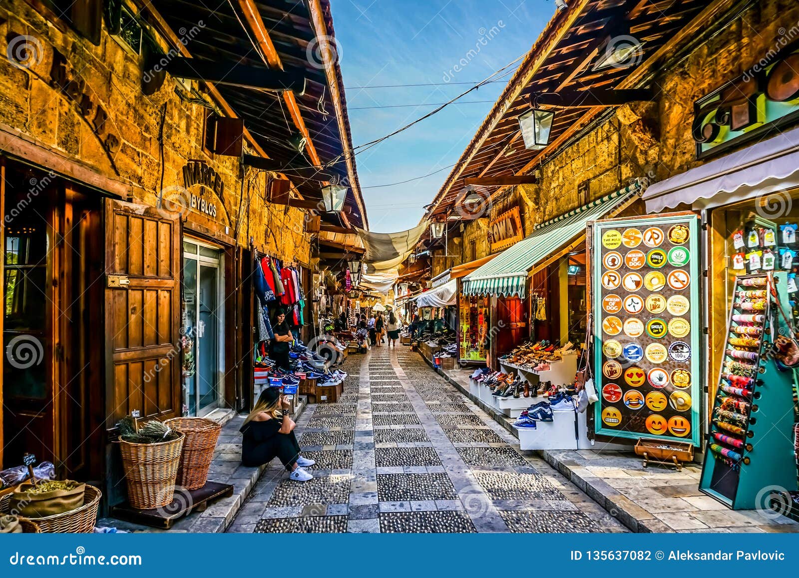 Picturesque Souvenir Shops On The Beautiful Main Street Of Oia On The ...