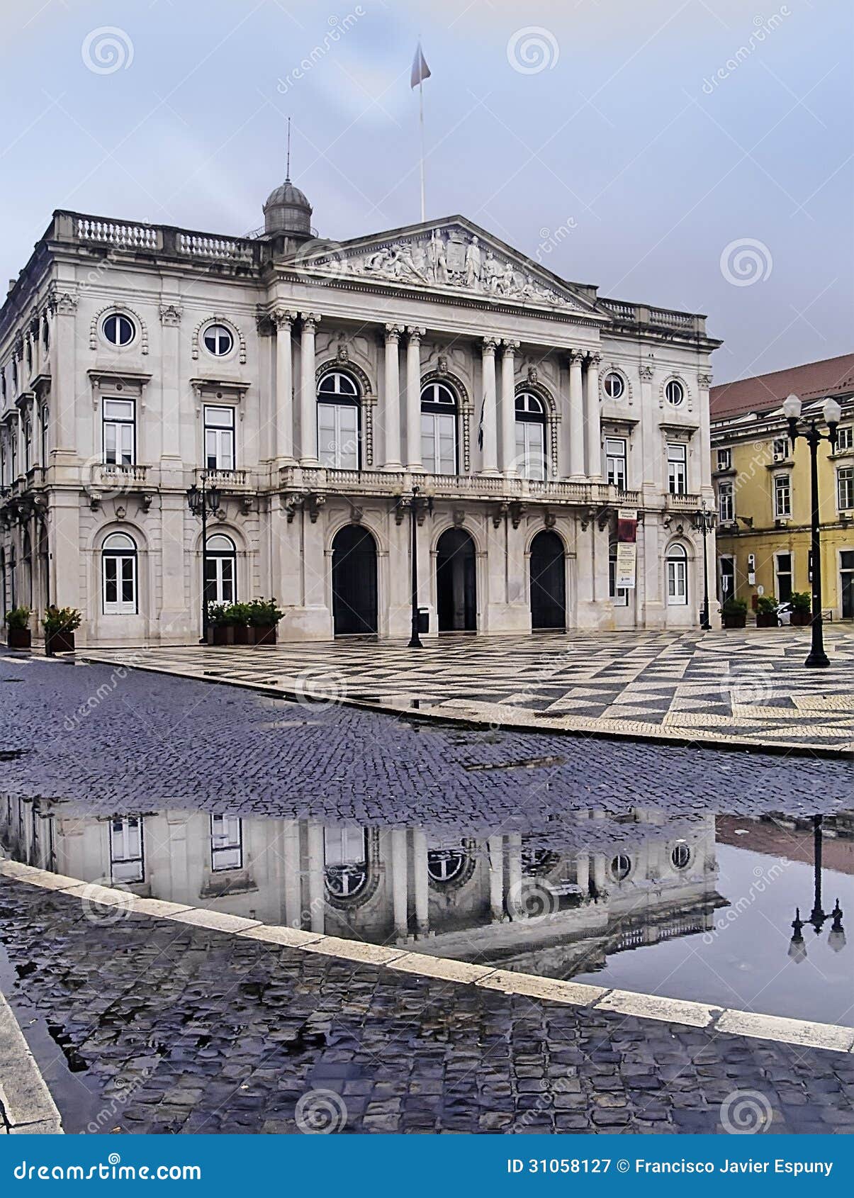 Câmara municipal de Lisboa fotografia editorial. Imagem de urbano - 31058127