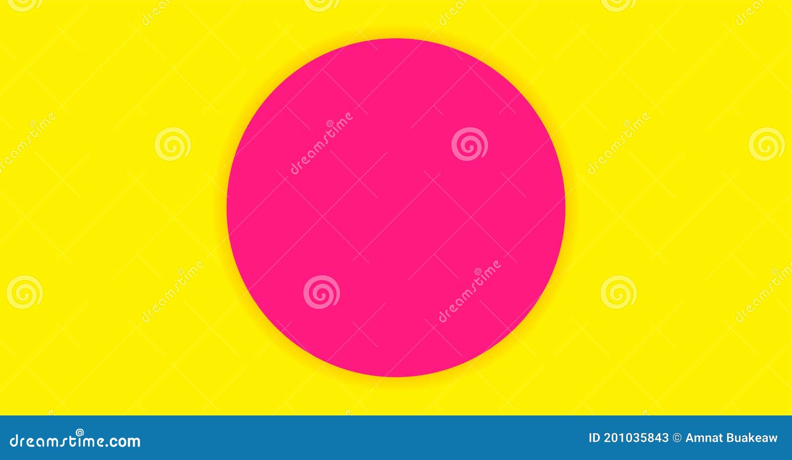 Círculo Simples Cor-de-rosa Sobre Fundo Amarelo Para Espaço De