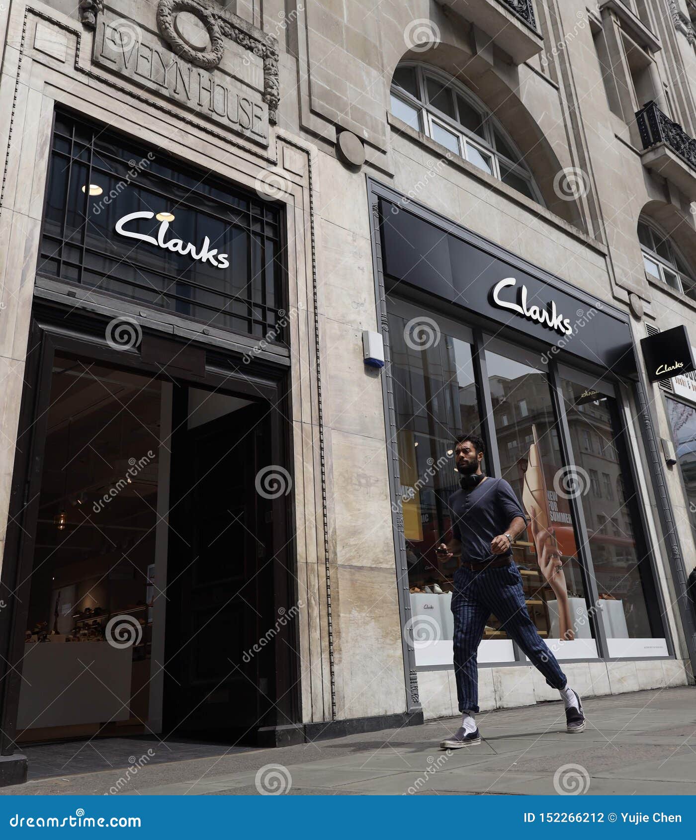 clarks in oxford street