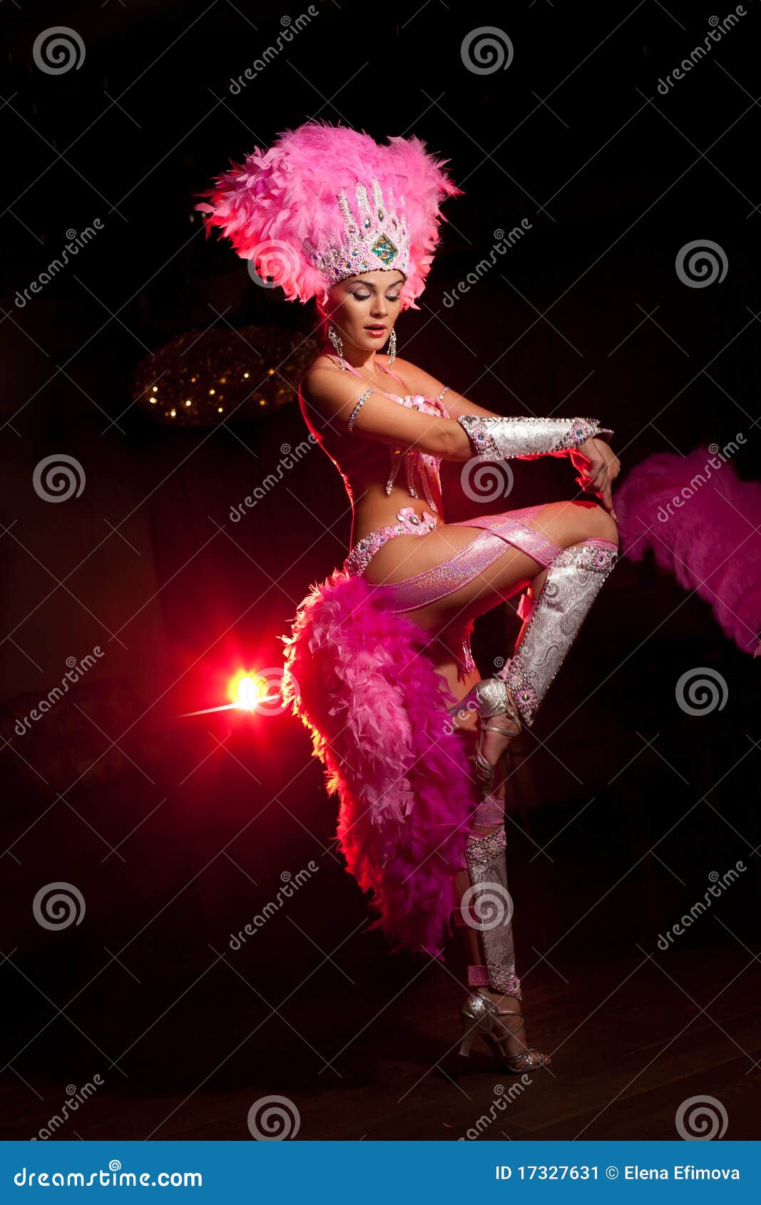 cabaret dancer