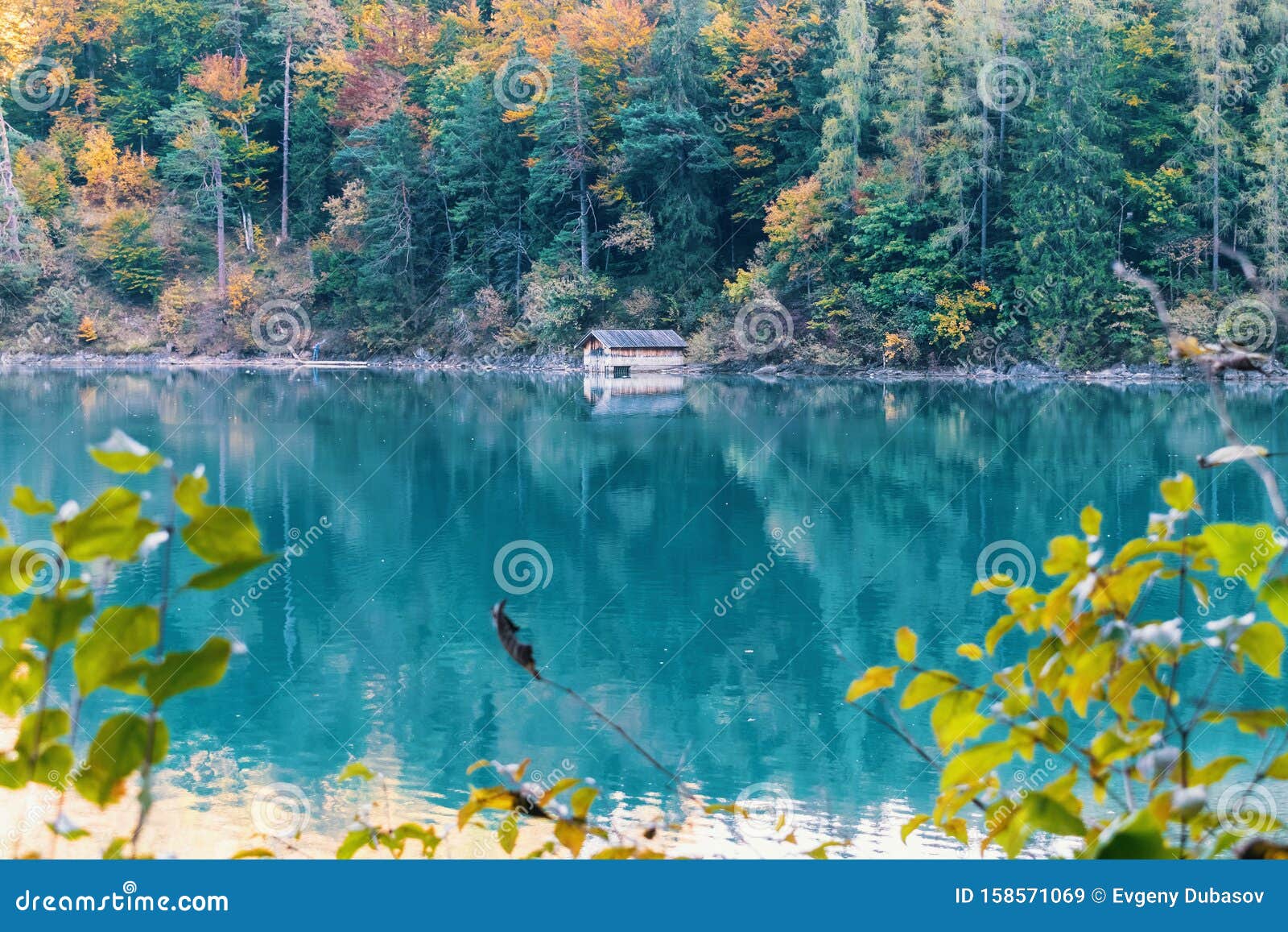 Cabin on the Lake in the in the Mountains Stock Image - of blue: 158571069