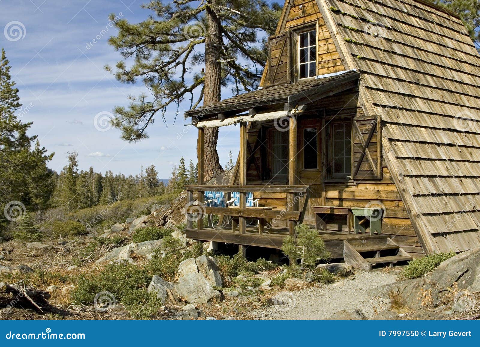Cabin in the mountains stock photo. Image of sierra, house 7997550