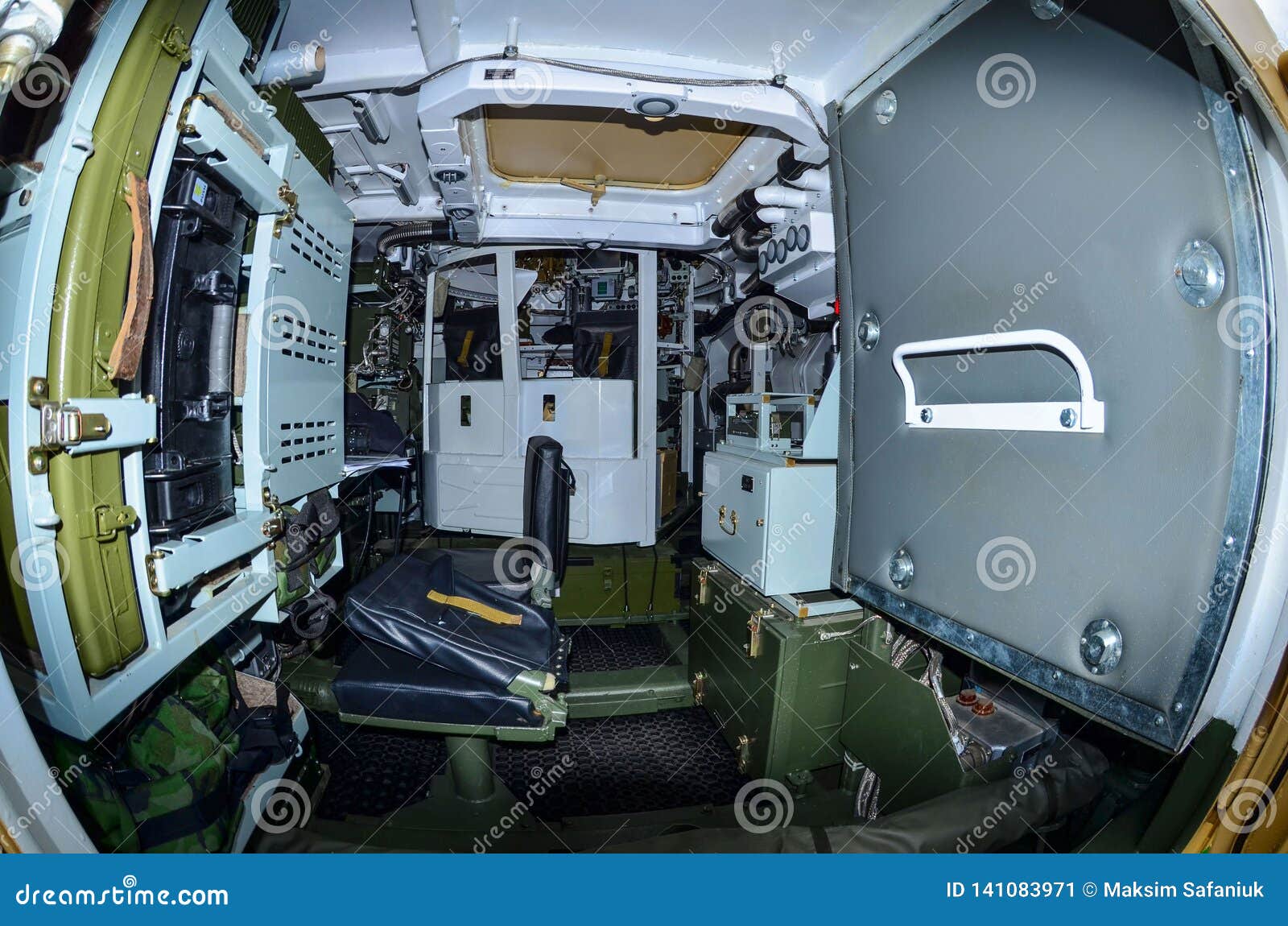 Cabin Tracked Combat Vehicle Anti-aircraft Missile System ...