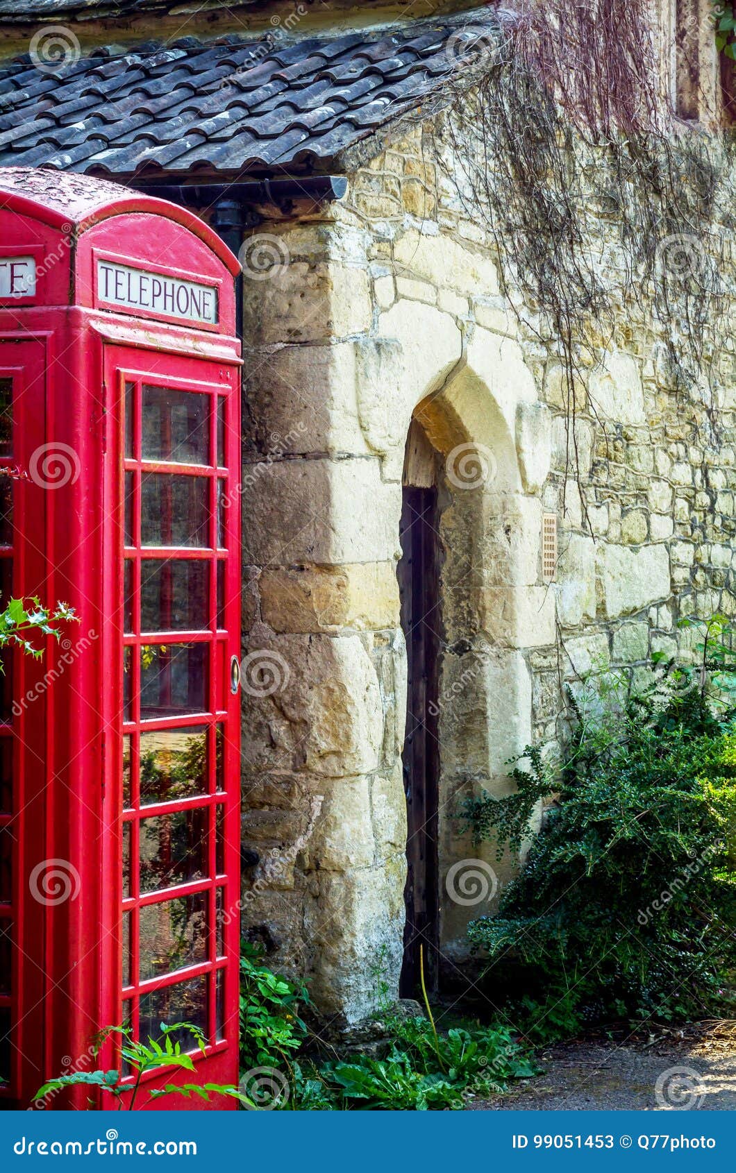 Cabina Telefonica Rossa, Cabina Rossa Inglese Simbolica, Icona  Dell'Inghilterra, C Immagine Stock - Immagine di storico, bello: 99051453