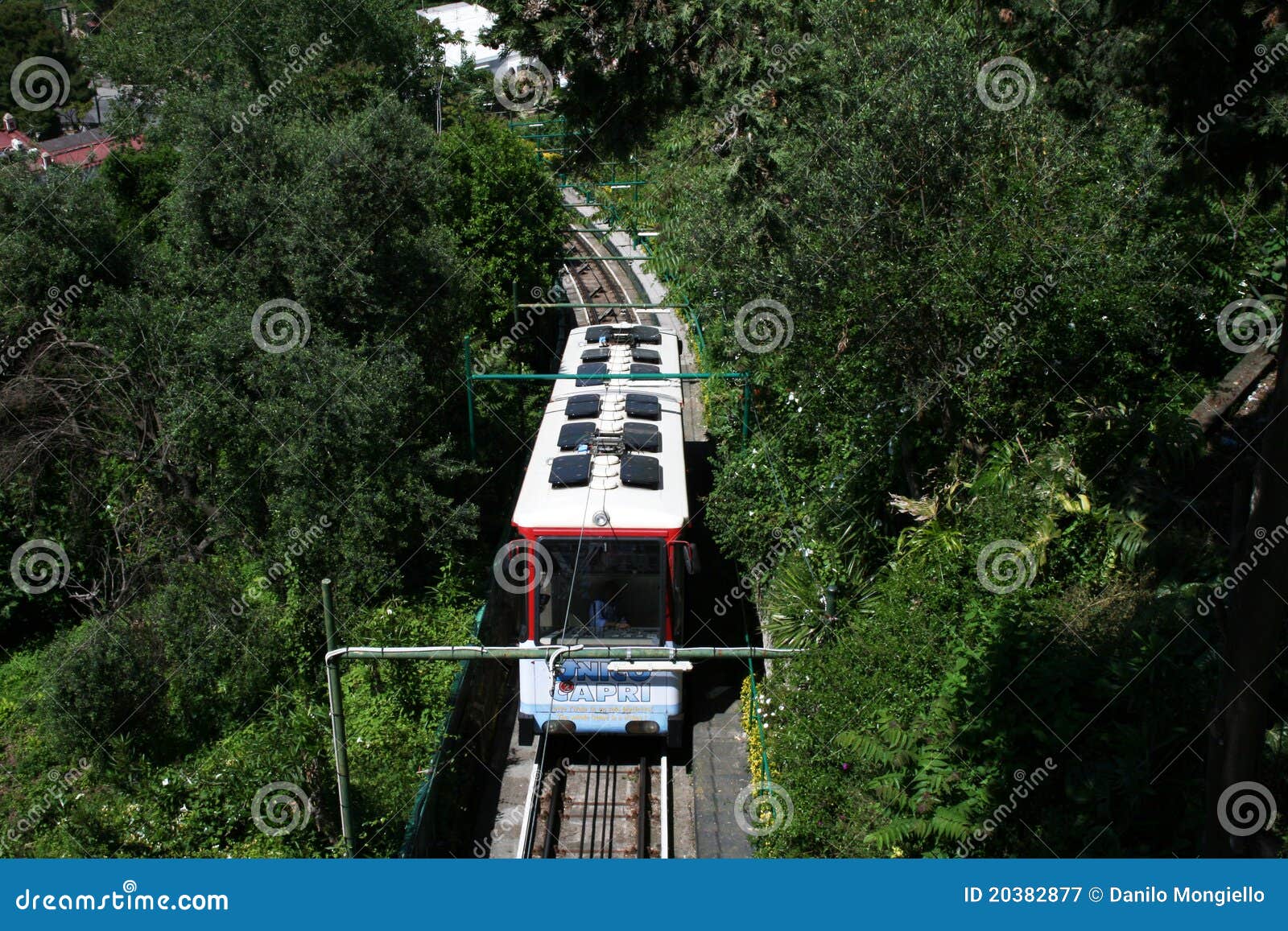 Cable car editorial photography. Image of island, italy 20382877