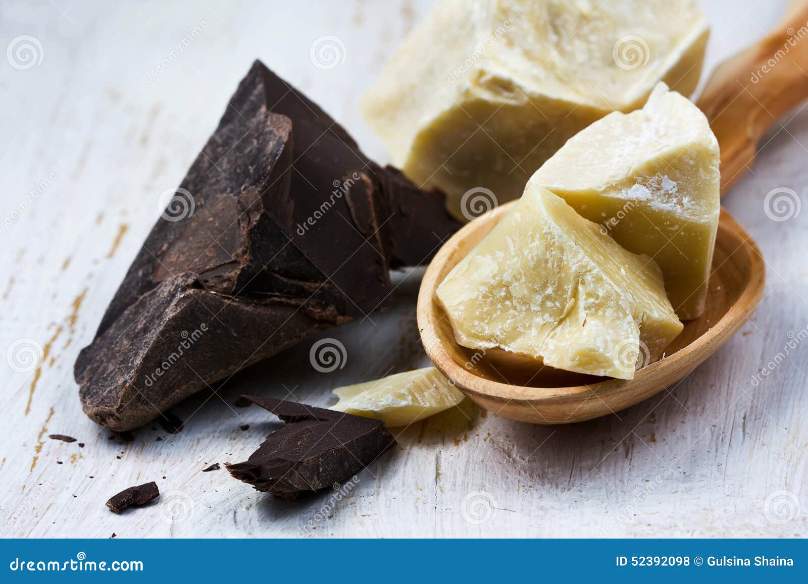Cacaoboter En Op Witte Achtergrond Stock Foto - Image of ingrediënt, stuk: 52392098