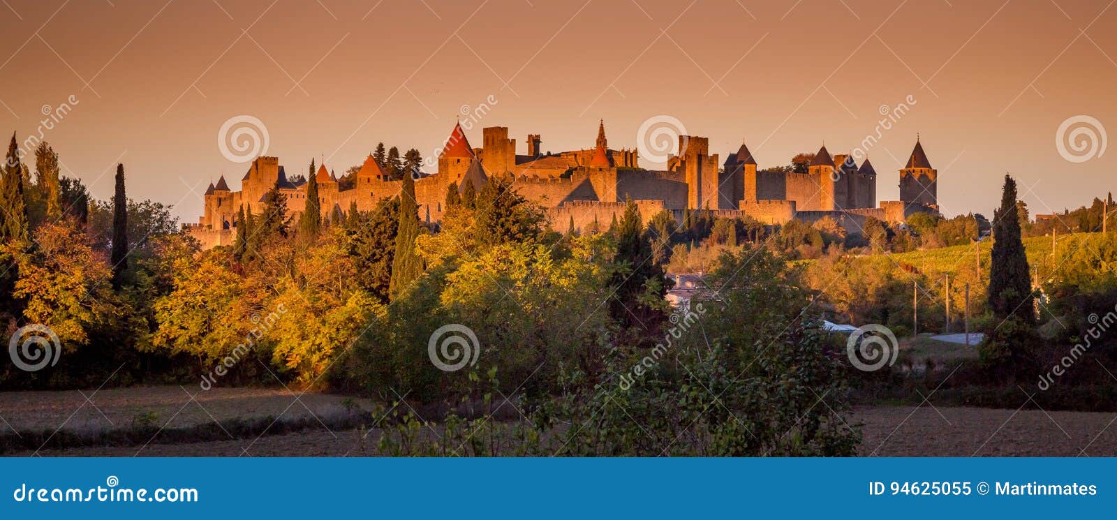 carcassonne strenght during sunset